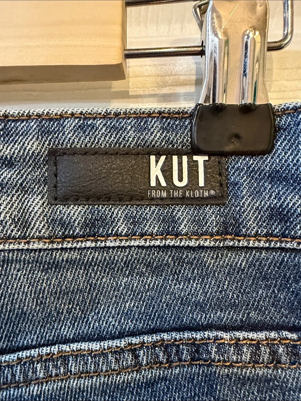 Kut from the Kloth Distressed Cropped Blue Denim Jeans - Picture 7 of 11